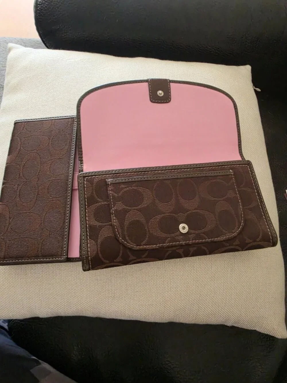 Coach Signature Brown Buckle Wallet